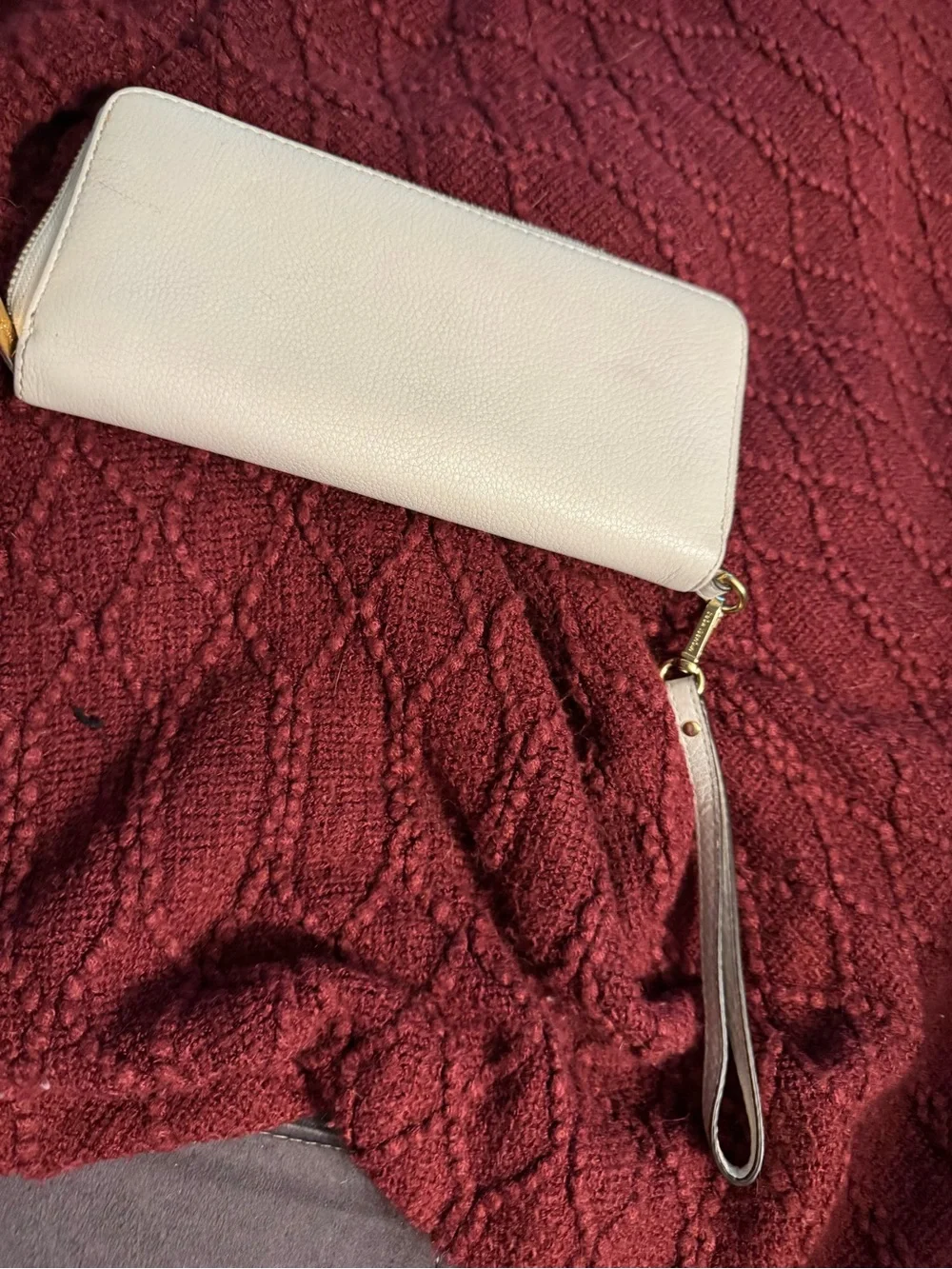Michael Kors Jet Set Travel Continental Zip Around Wallet Cream Pebbled Leather